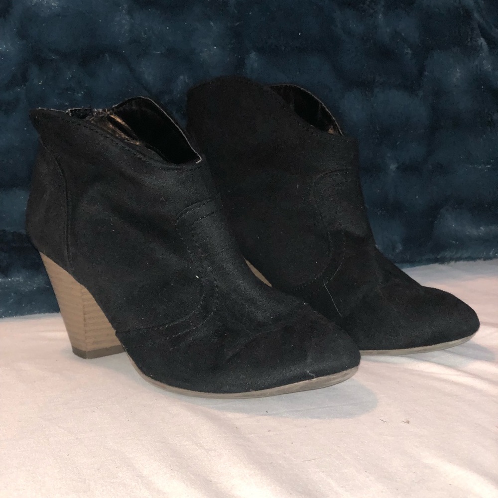 Black western booties